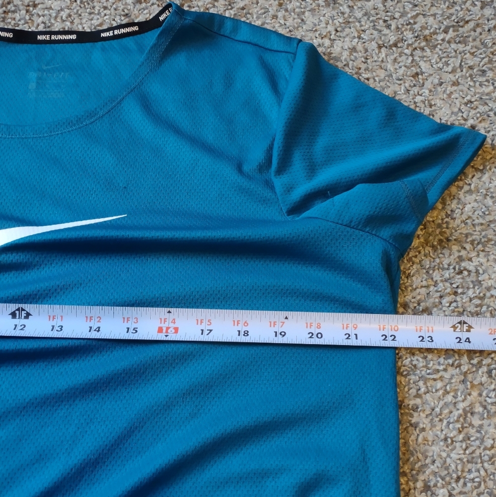Nike Teal Short Sleeve Women’s Tee with White Logo - Picture 8 of 13